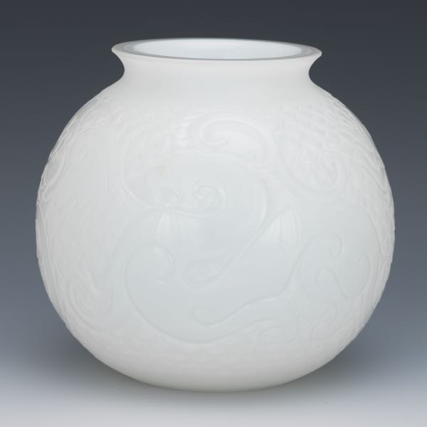 LALIQUE "XIAN" WHITE GLASS VASE  8"