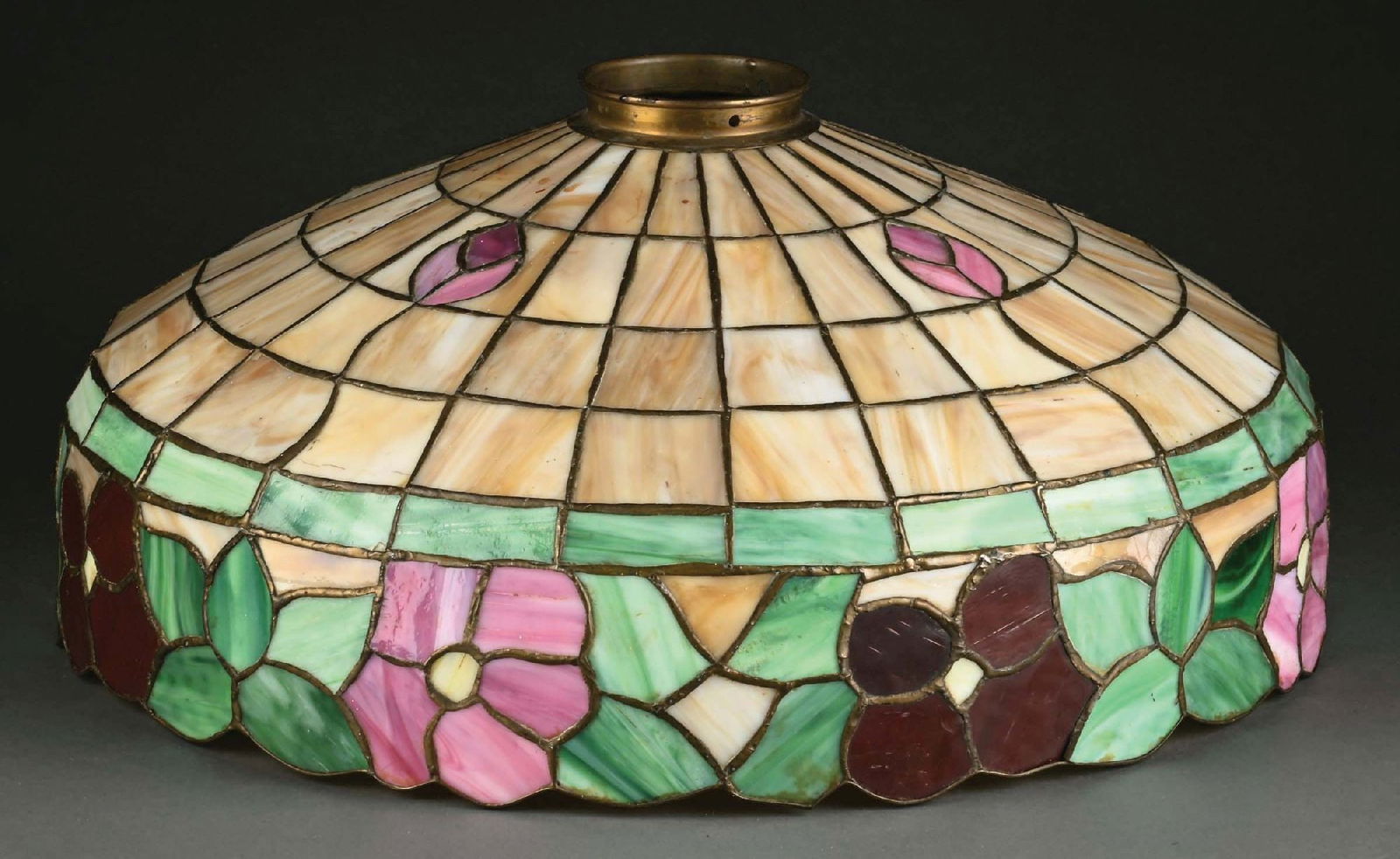 LAMB BROS. LEADED GLASS FLORAL LAMP