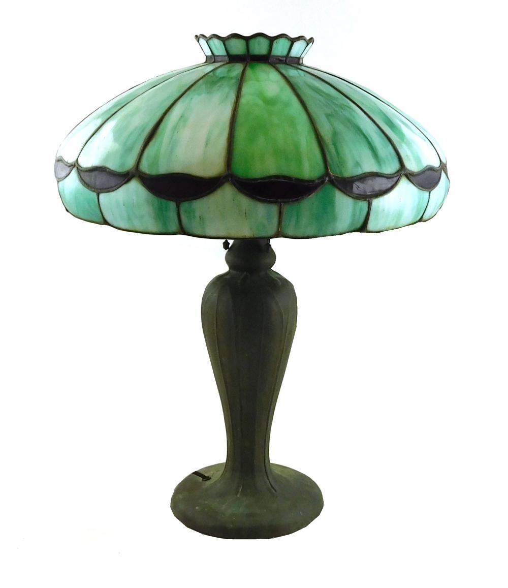 LAMP: HANDEL TABLE LAMP, WITH