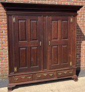 *LANCASTER CO WALNUT SCHRANKca