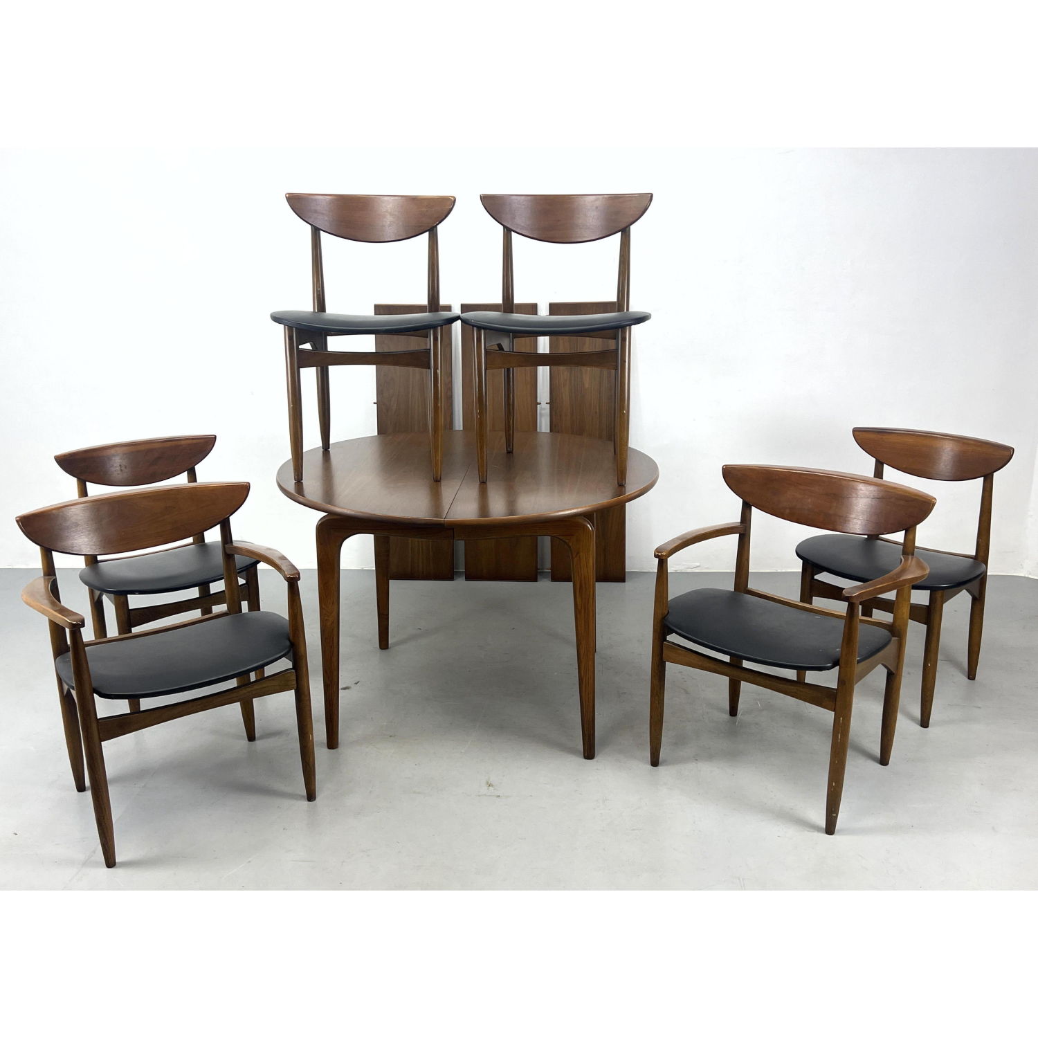 Lane American Modern Dining Set.