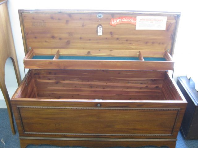 Lane Cedar Chest mahogany