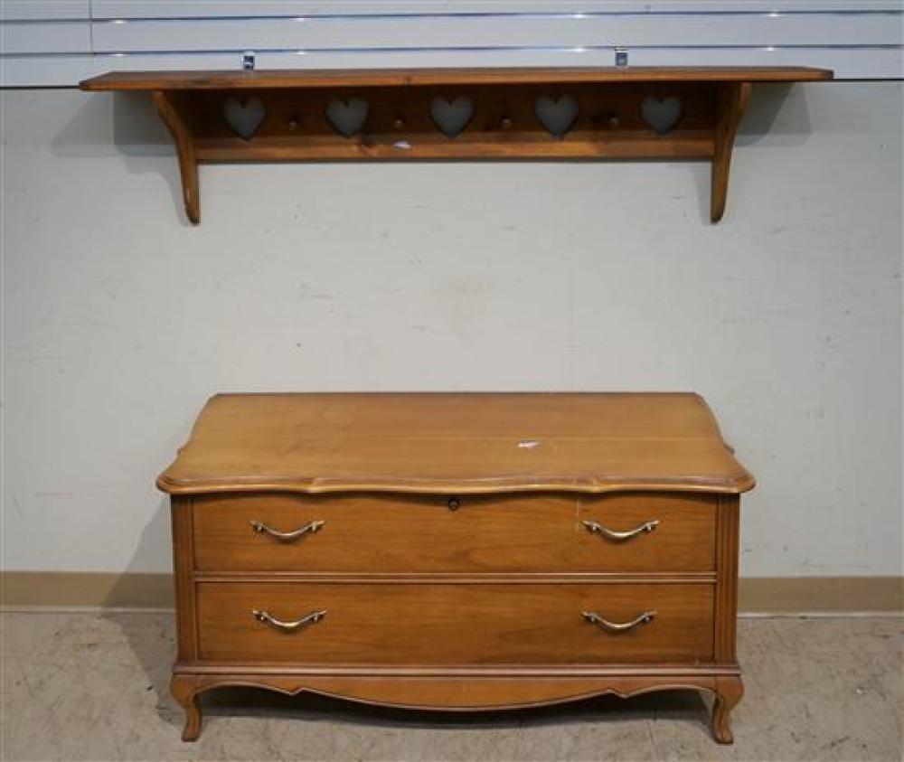 LANE CEDAR LINED BLANKET CHEST