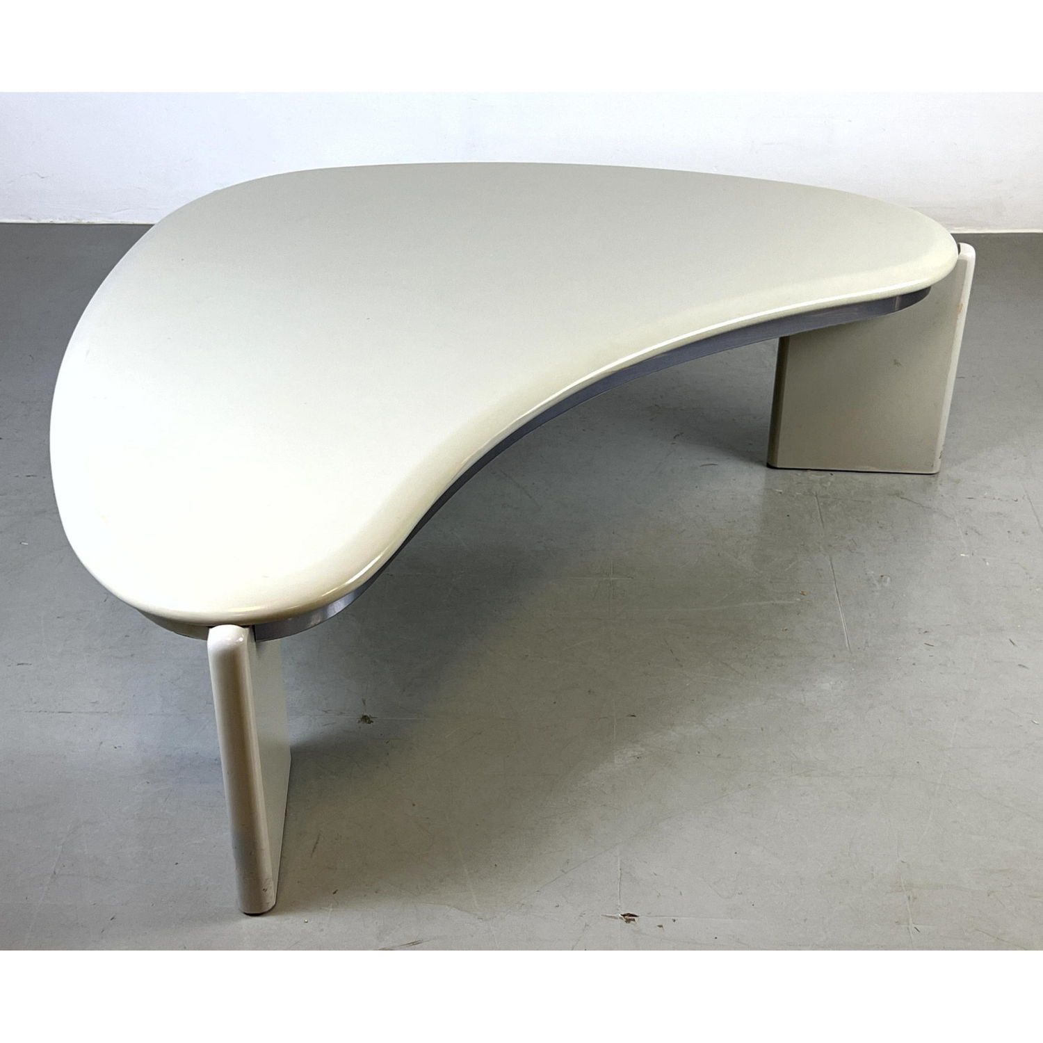 LANE Cream Lacquered Boomerang