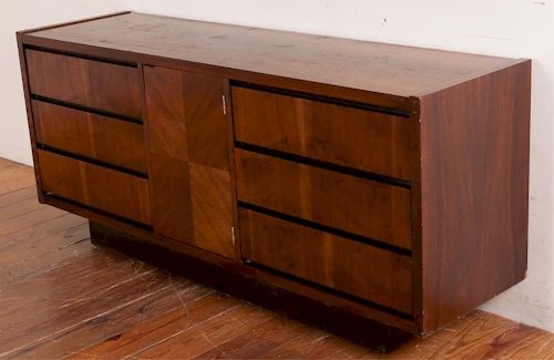 LANE FURNITURE LONG DRESSERLane