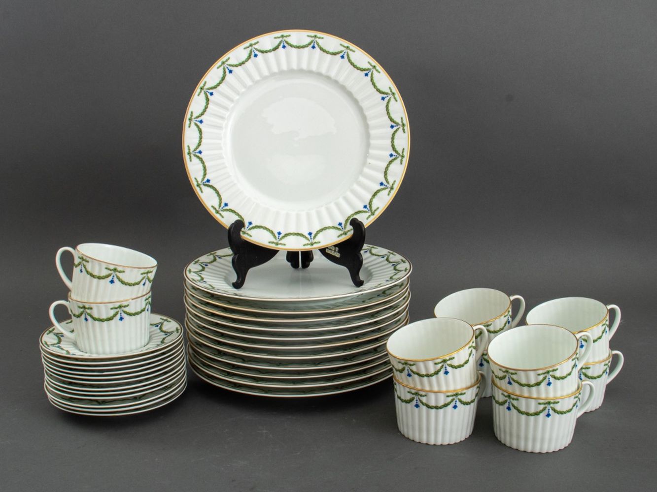 LANTERNIER, LIMOGES PORCELAIN