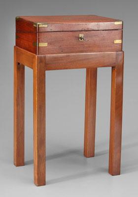 Lap desk with stand, mahogany