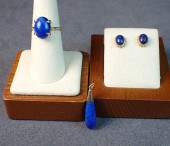 LAPIS AND GOLD RING, PENDANT A