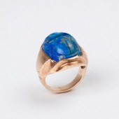 LAPIS CARVED SCARAB RING, 10KL