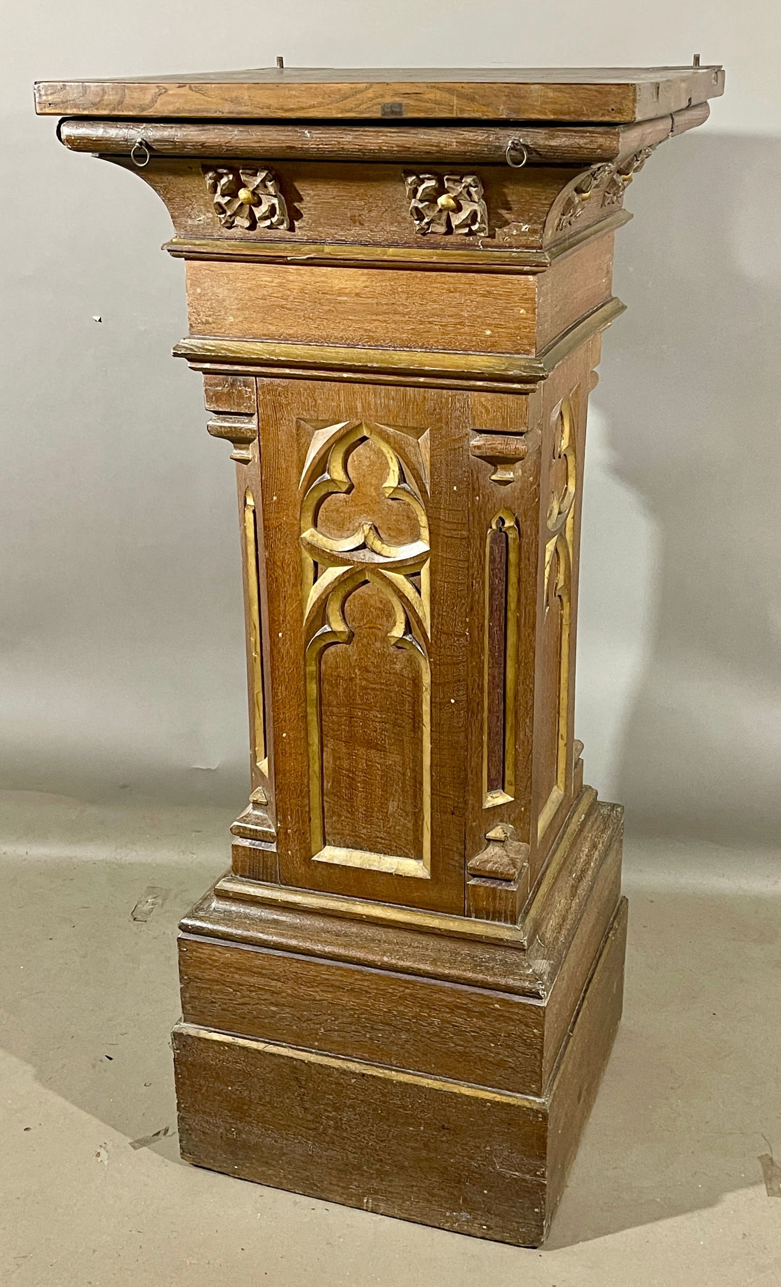 LARGE 19TH CENTURY FRENCH GOTHIC
