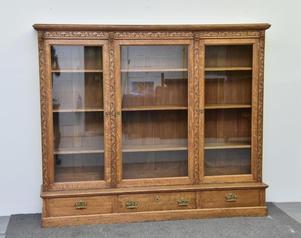 Large 3-door oak bookcase with