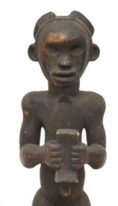 LARGE AFRICAN ANCESTRAL CARVED