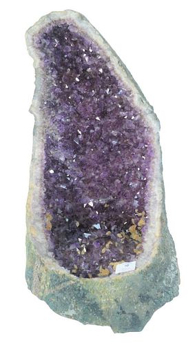 LARGE AMETHYST GEODE SPECIMEN,