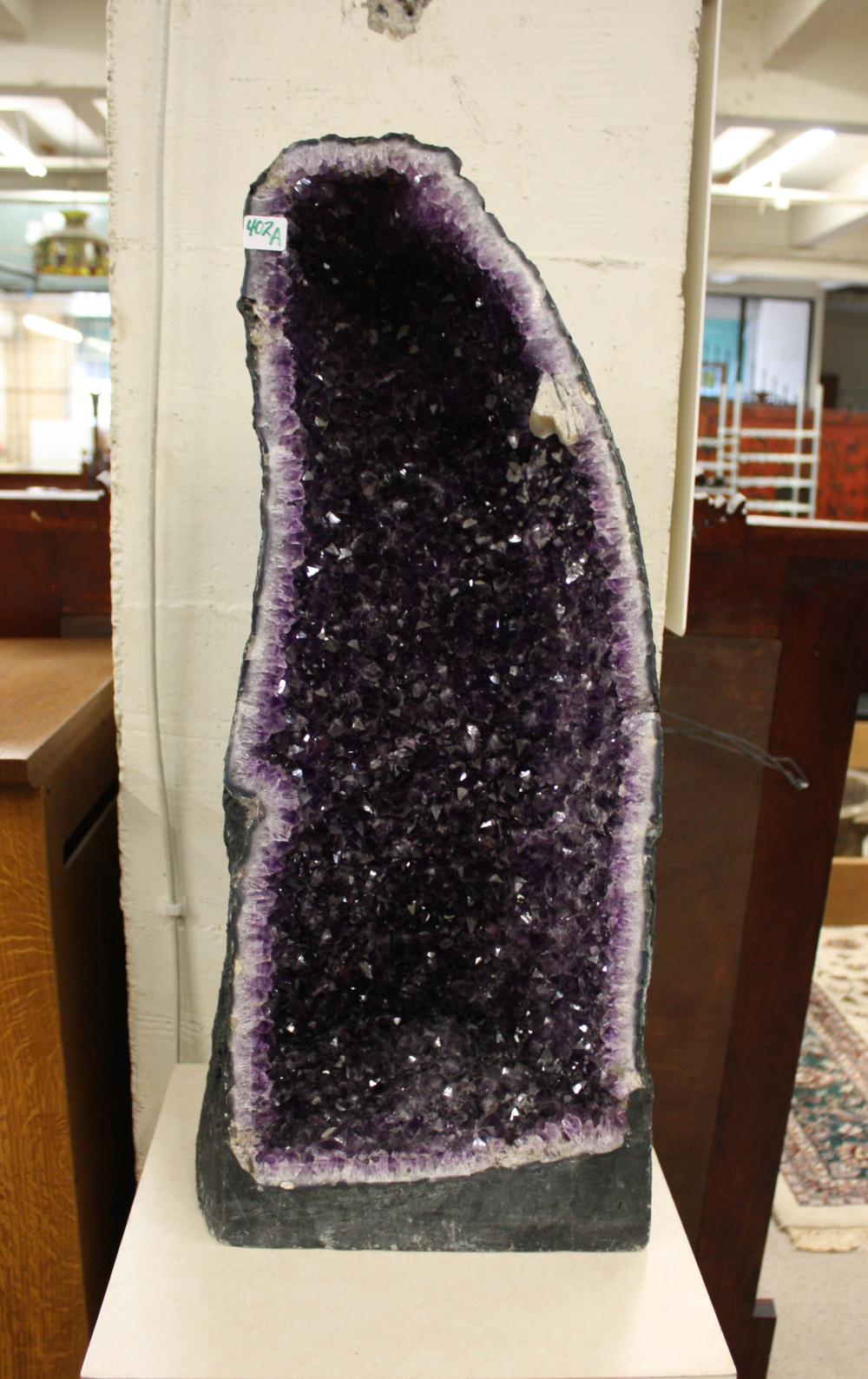 LARGE AMETHYST QUARTZ CAVE