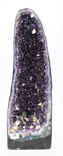 LARGE AMETHYST QUARTZ GEODE