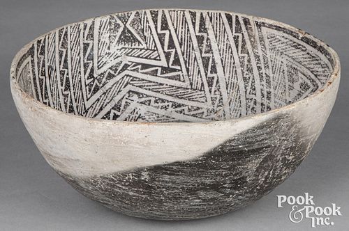 LARGE ANASAZI PUEBLO INDIAN CULTURE