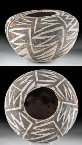 LARGE ANASAZI PUERCO BLACK ON
