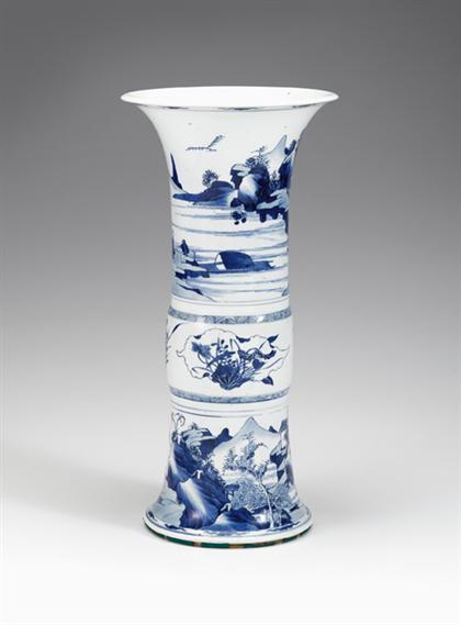 Large and impressive Chinese blue