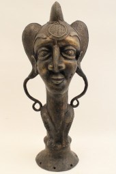 LARGE ANTIQUE AFRICAN BRONZE B