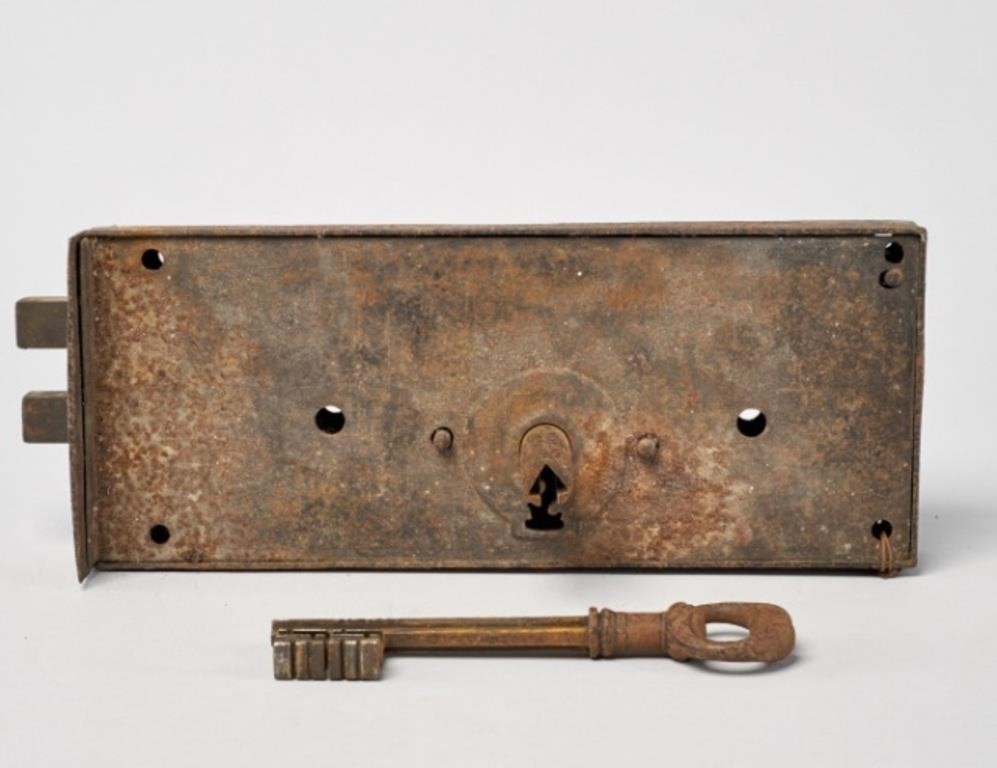LARGE ANTIQUE DOOR LOCK & KEYA very
