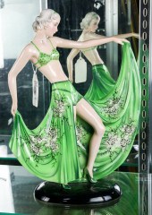 LARGE ART DECO GOLDSCHIEDER AR