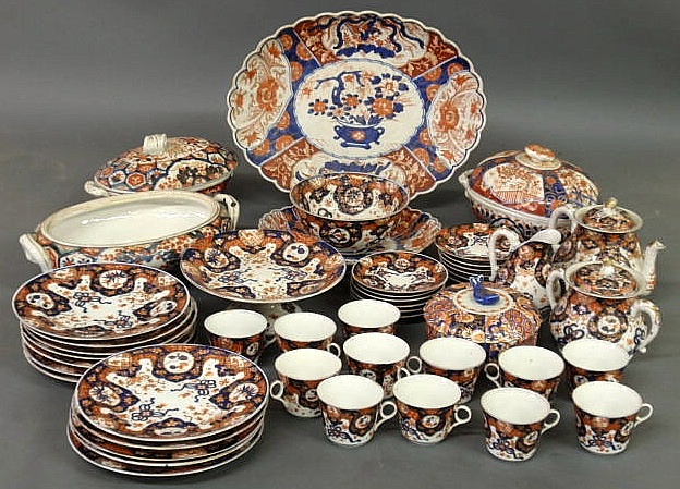 Large assembled set of Imari