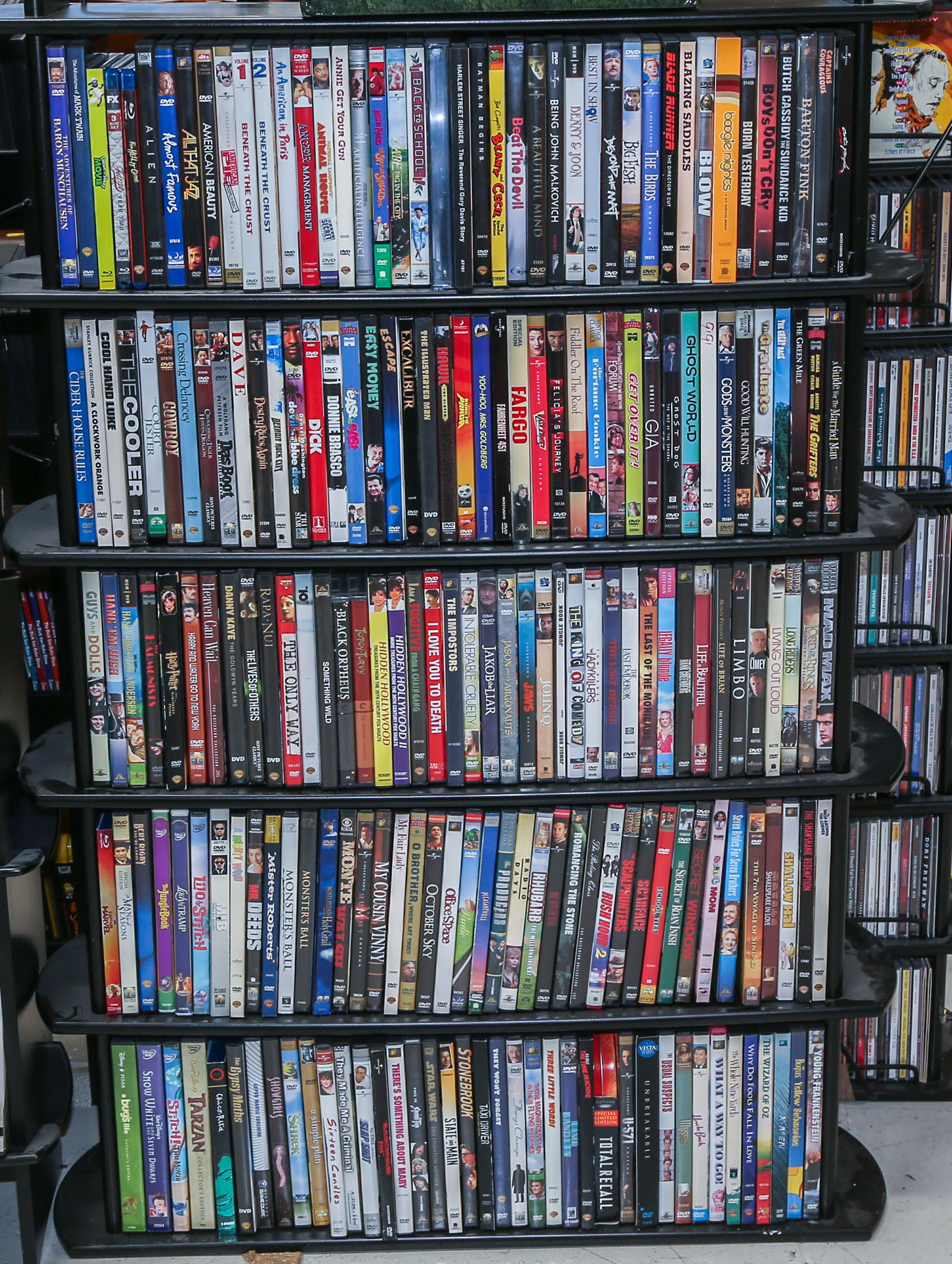 LARGE ASSORTMENT OF FILMS ON DVD