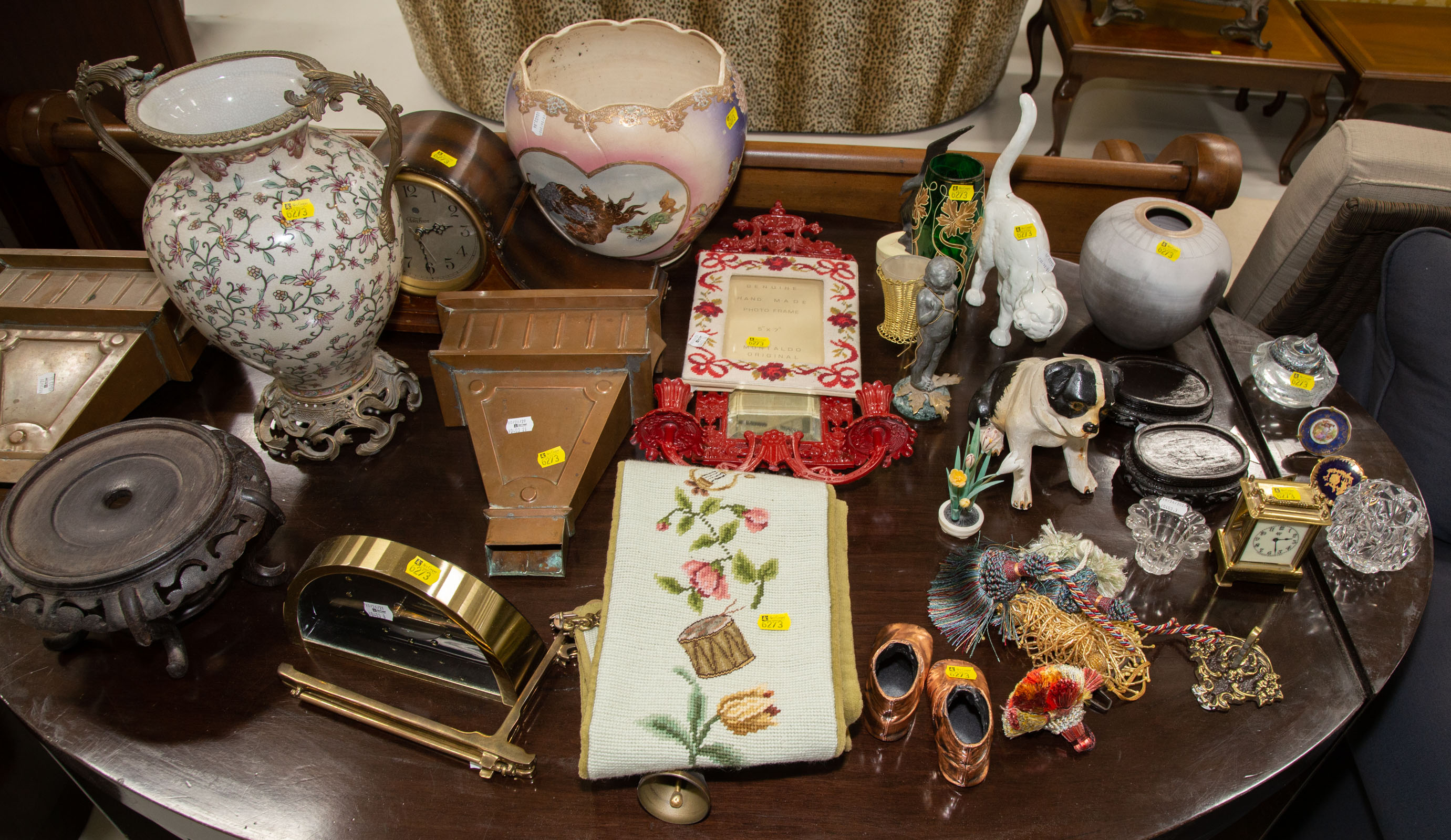 LARGE ASSORTMENT OF ITEMS