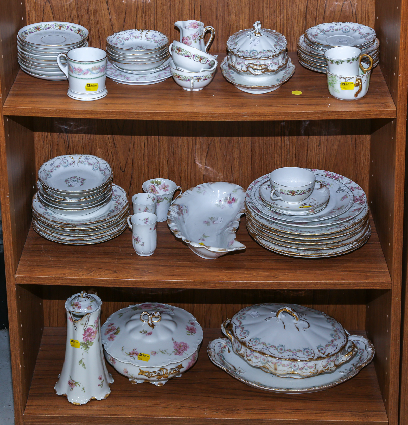 LARGE ASSORTMENT OF LIMOGES CHINA