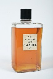LARGE BOTTLE CHANEL NO. 5 COLO
