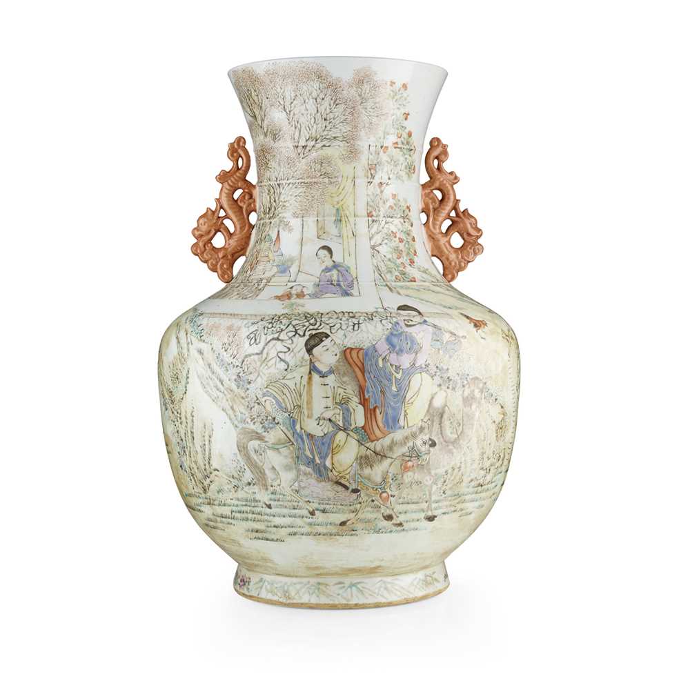 LARGE BOTTLE 'HORSE' VASE QING