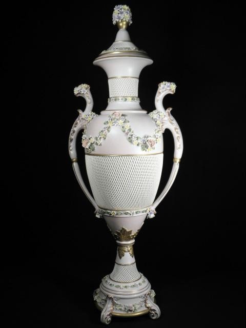 Large Capodimonte ''Spaghetti''
