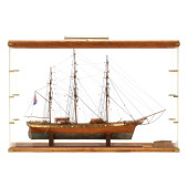 LARGE CASED MODEL OF THE FAMOU