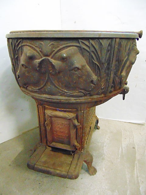 LARGE CAST IRON PIG POT STOVE,