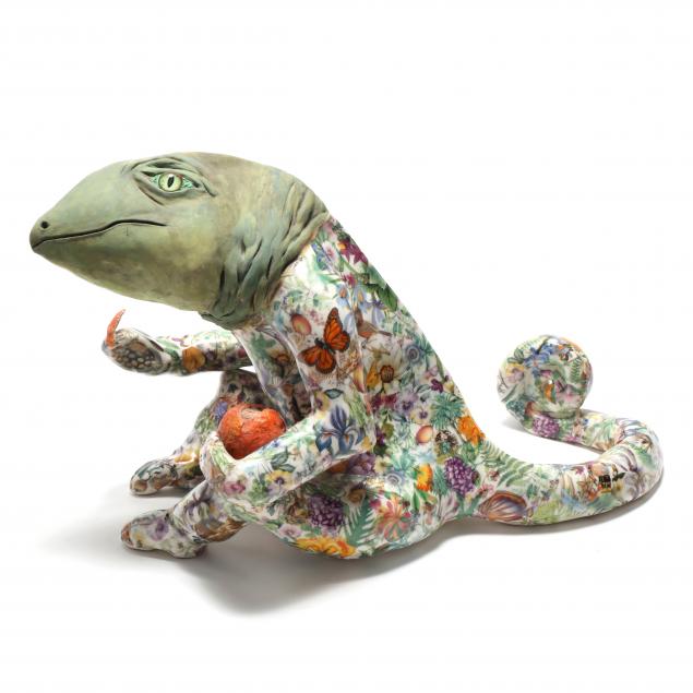 LARGE CERAMIC IGUANA SCULPTURE,