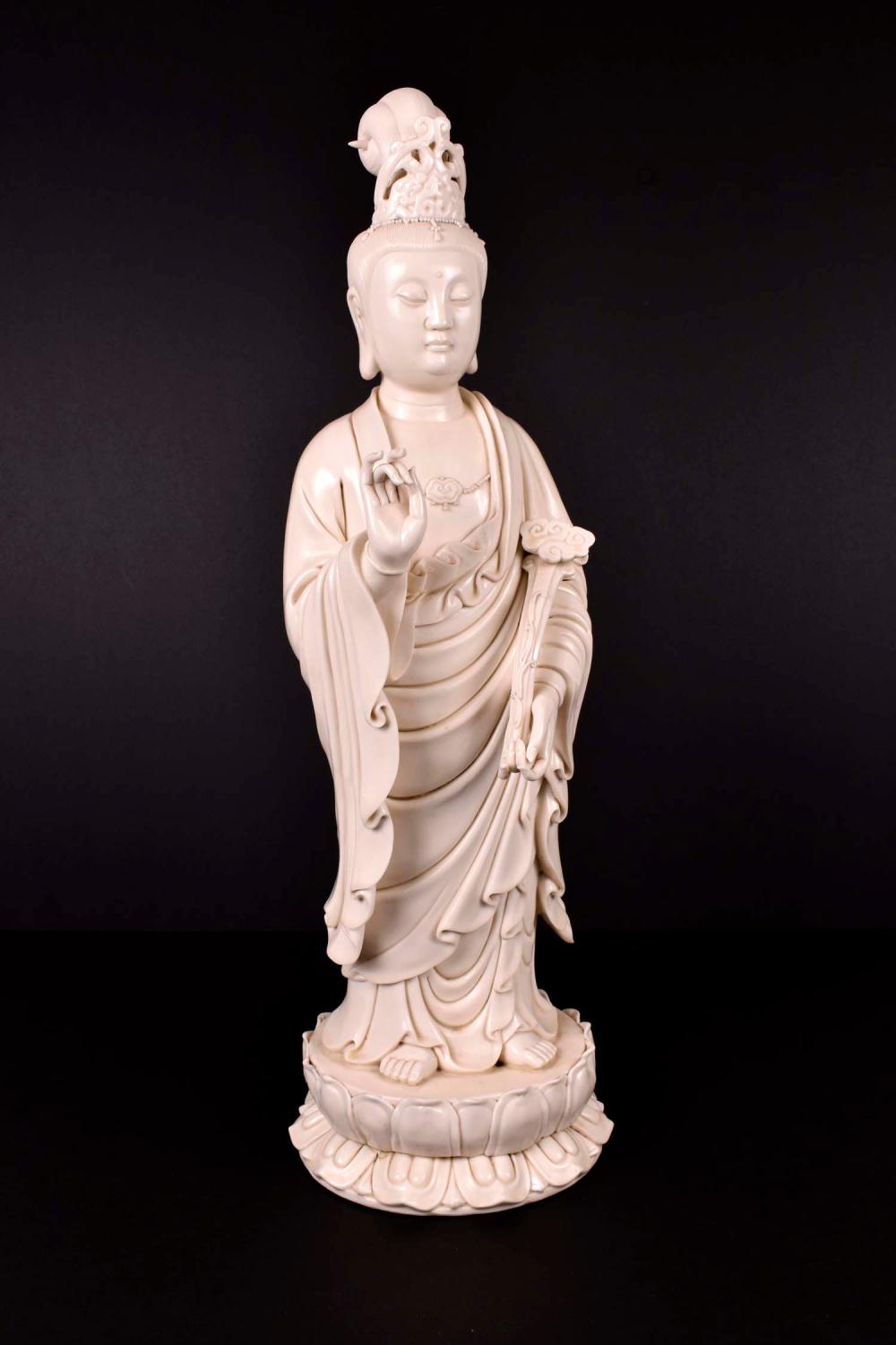 LARGE CHINESE BLANC-DE-CHINE