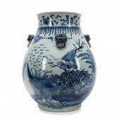 LARGE CHINESE BLUE AND WHITE H