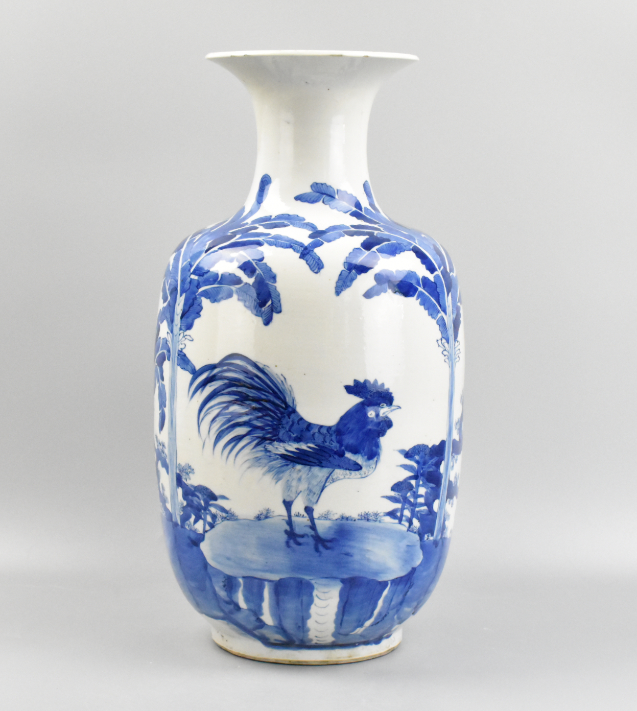 LARGE CHINESE BLUE & WHITE