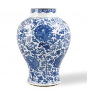 LARGE CHINESE BLUE & WHITE LOT