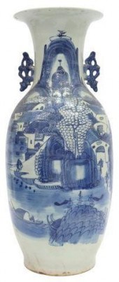 LARGE CHINESE BLUE & WHITE POR