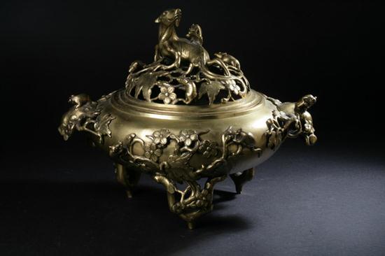 LARGE CHINESE BRONZE CENSER