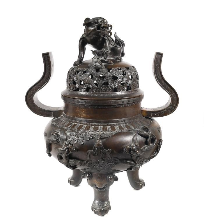 LARGE CHINESE BRONZE CENSERA bronze