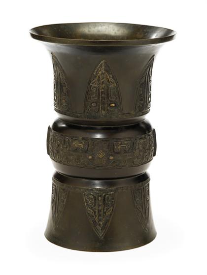 Large Chinese bronze vase, Gu   
