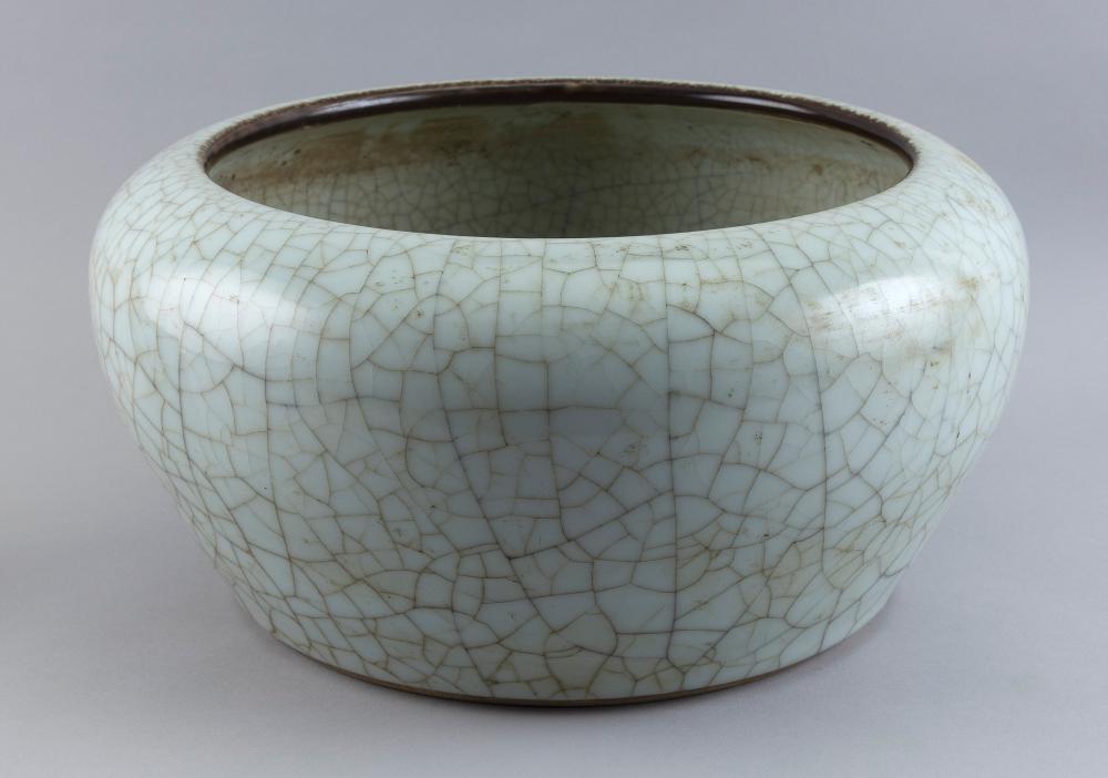 LARGE CHINESE CELADON CRACKLEWARE