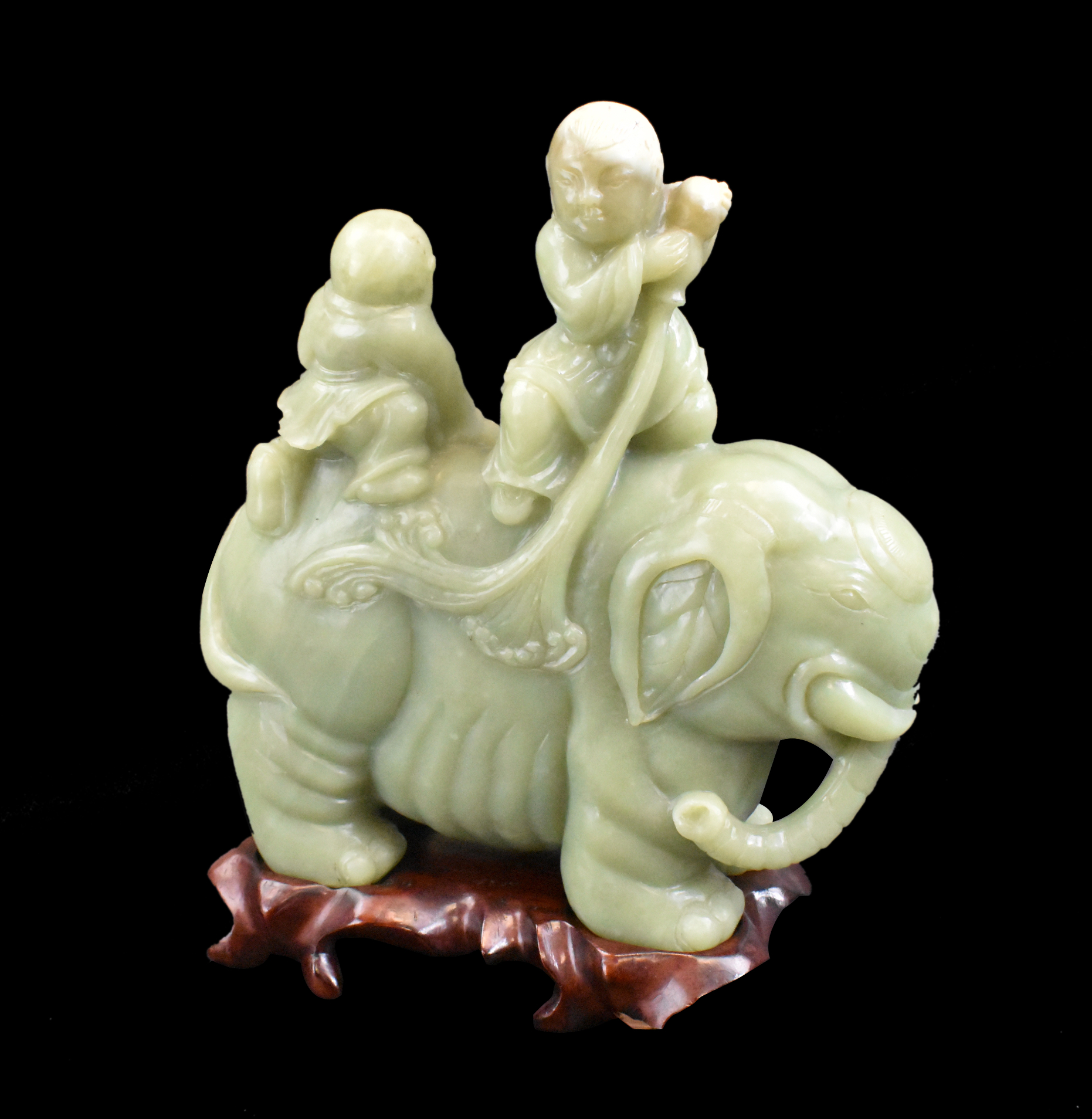 LARGE CHINESE CELADON JADE CARVED