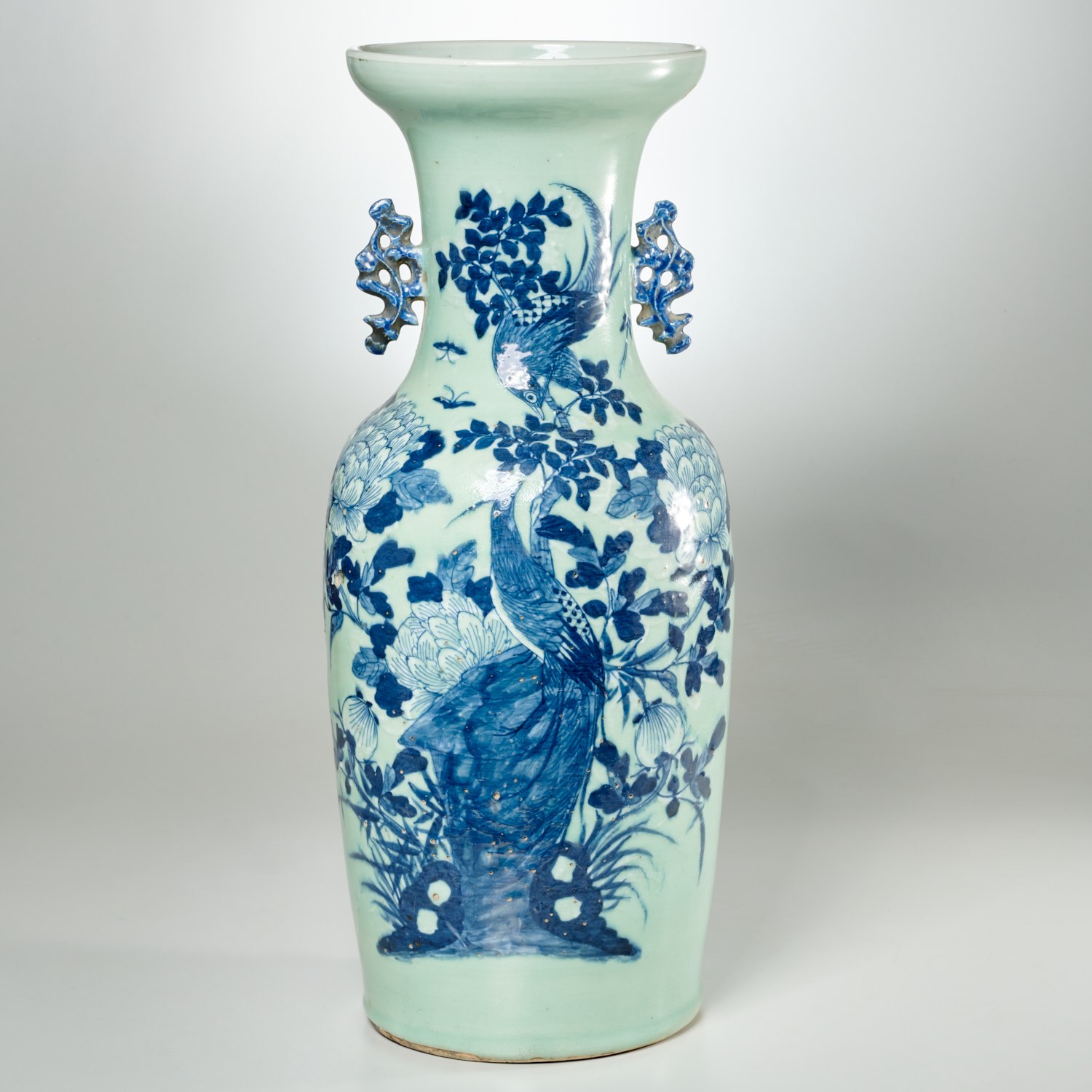 LARGE CHINESE CELADON PORCELAIN