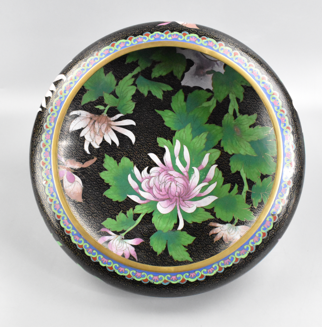 LARGE CHINESE CLOISONNE WASHER, ROC