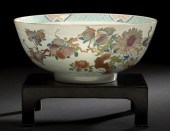 Large Chinese Export Famille R