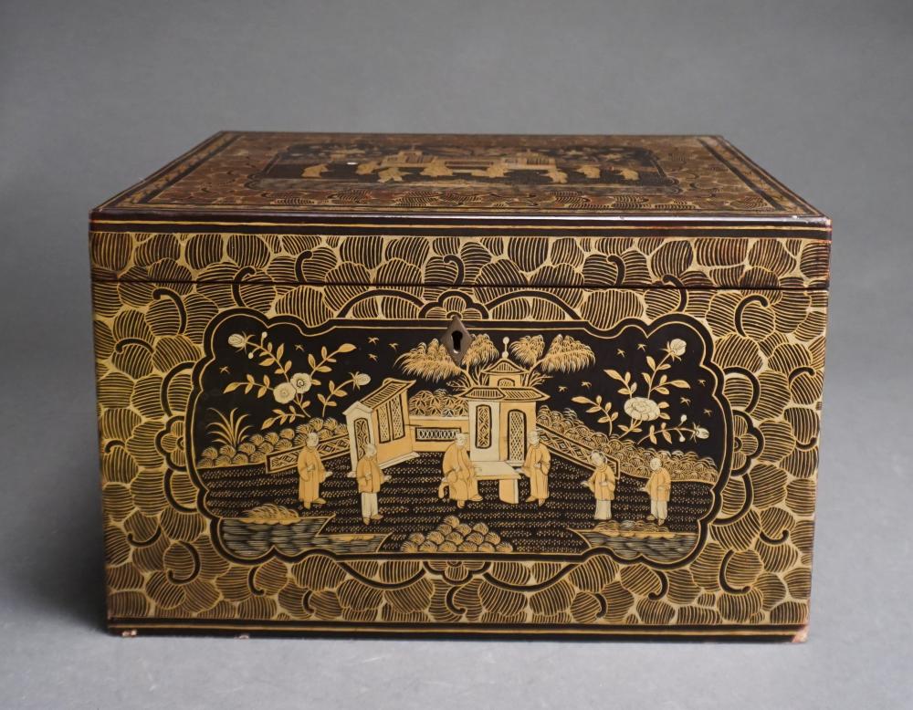 LARGE CHINESE EXPORT GILT DECORATED