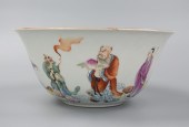 LARGE CHINESE FAMILLE ROSE 8 I